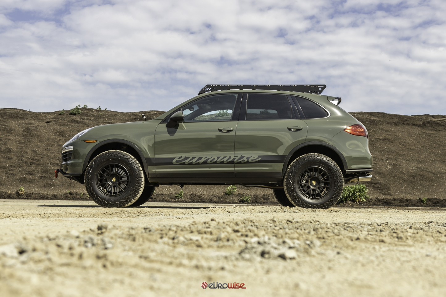 Gen 2: Cayenne/Touareg 3 Inch Lift Kit (2011-2018)