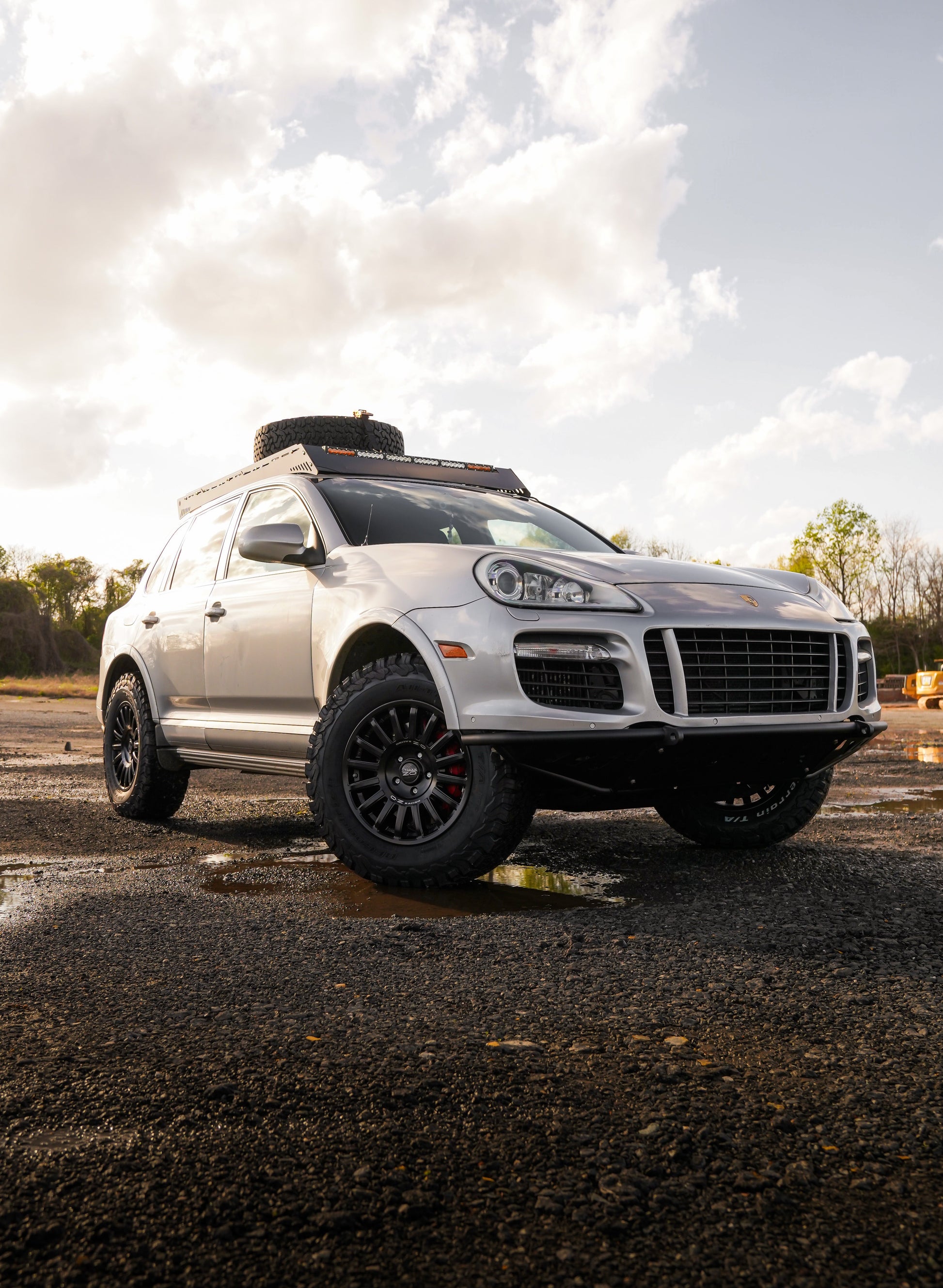 Gen 1: Cayenne/Touareg/Q7 2" Lift Kit  Air Ride Suspension (2002-2010)
